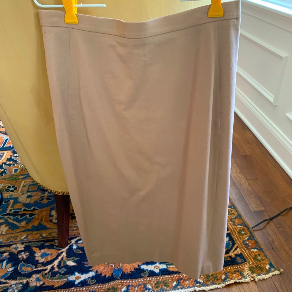 Ann Taylor pencil skirt/suiting in tan
